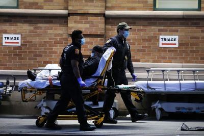 Suman 12 paraguayos fallecidos y 100 infectados por COVID-19 en Nueva York