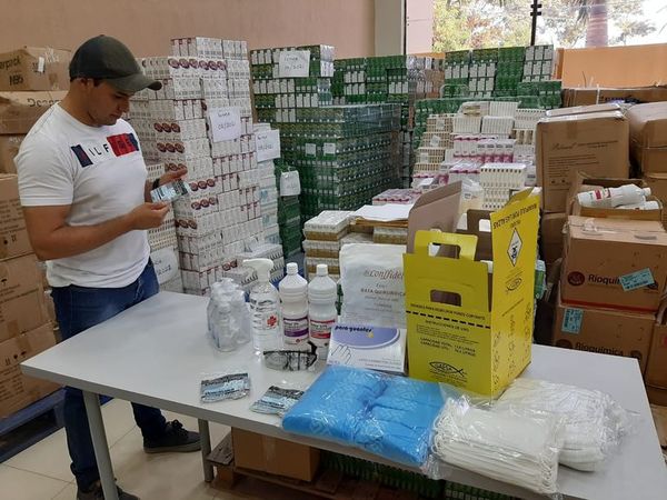 Denuncian supuesta sobrefacturación en compra de tapabocas en CDE - ABC en el Este - ABC Color