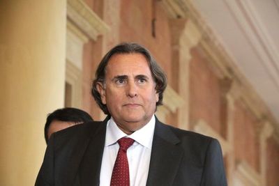 Proyecto para eliminar privilegios debió ser incluido en reforma del Estado