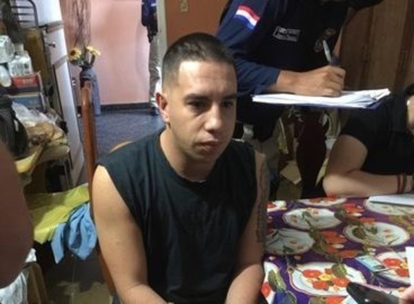 Caso Ronaldinho: jueza decreta prisión preventiva para hijo de funcionario de Migraciones - ADN Paraguayo