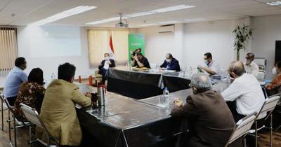 Docentes se reunieron con Petta debido a la crisis educativa
