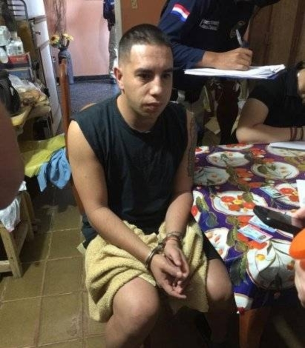 HOY / Caso Ronaldinho: Jueza decreta prisión preventiva para hijo de funcionario de Migraciones