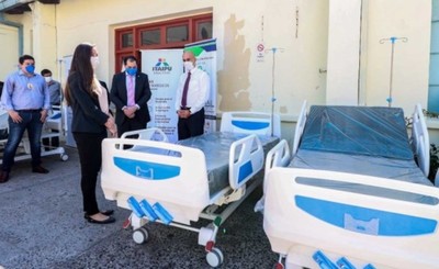 Ministerio de Salud recibe 40 camas adquiridas por Itaipu