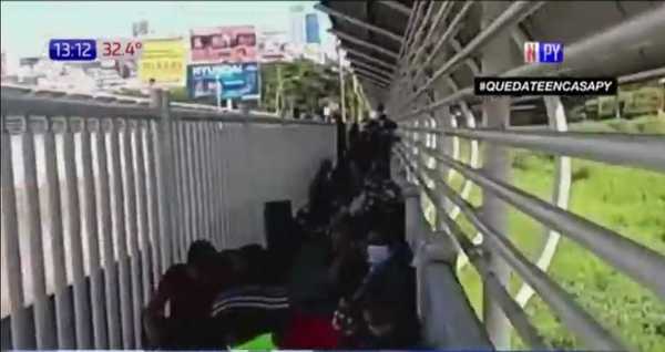 Más de 200 compatriotas varados en el Puente de la Amistad no podrán ingresar al país | Noticias Paraguay