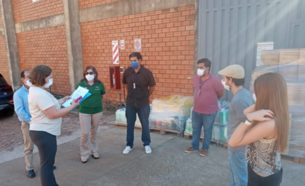 HOY / Donan carga de insumos a personal médico del hospital de Misiones