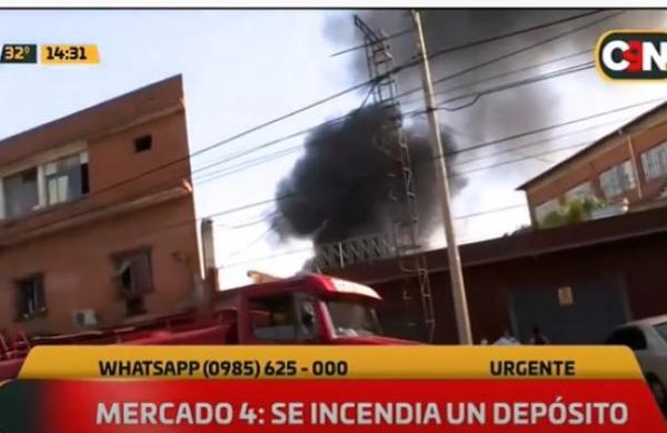 Incendio ataca depósito en el Barrio San Vicente - C9N