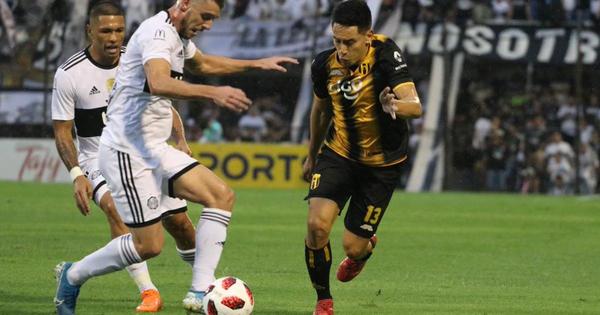 Fútbol podría regresar en agosto y únicamente la primera división