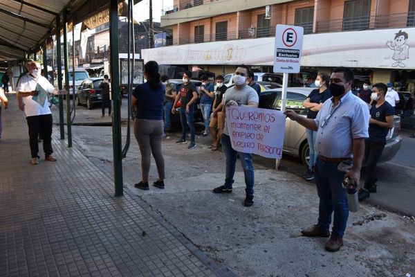 Comerciantes urgen apoyo del gobierno para evitar “estallido social” - Nacionales - ABC Color