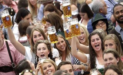 Por pandemia cancelan Oktoberfest y San Fermín en Alemania y España