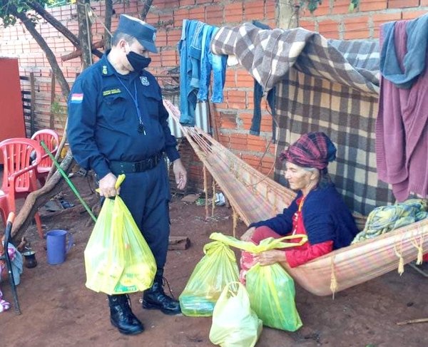 Polis ayudarán a abuelita a tener casa | Crónica