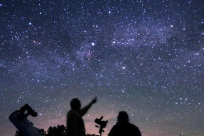 Lluvia de meteoros no es para asustarse hína | Crónica