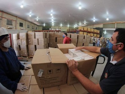 Salud recibe insumos   de  China y  aguarda informe para distribución