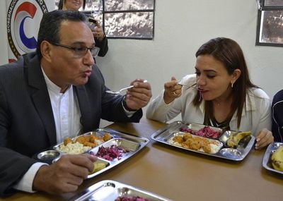 Piden que gobernación distribuya alimentos - Interior - ABC Color