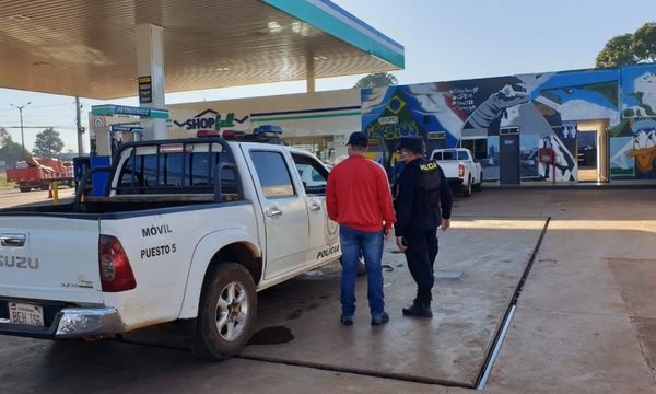 Motochorros asaltan estación de servicios