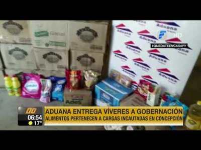 Aduana entrega víveres a Gobernación