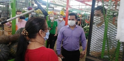 HOY / Viceministro de Empleo verificó medidas sanitarias en Mercado de Abasto