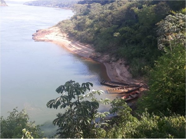 En cruce clandestino del río Paraná desaparece una persona