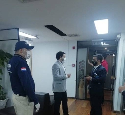 HOY / Fiscal Rodrigo Estigarribia, sobre allanamiento a oficinas de Petropar