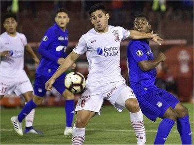 Jugadores de Huracán acusan a directivos de justificar crisis con pandemia