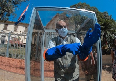 ENTREGAN CABINAS DE PROTECCIÓN PARA EL PERSONAL DE BLANCO