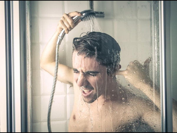 Franceses se están bañando menos desde que comenzó la cuarentena