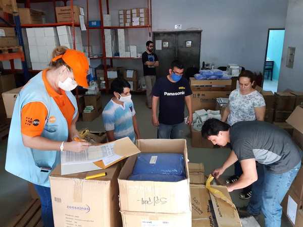 UNFPA dona insumos de protección para médicos y obstetras - Paraguay Informa