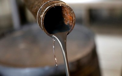 Histórica caída del petróleo alarma a mercados financieros - Paraguay Informa