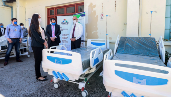 HOY / Itaipú entrega cuarenta camas y seis hospitales se verán beneficiados