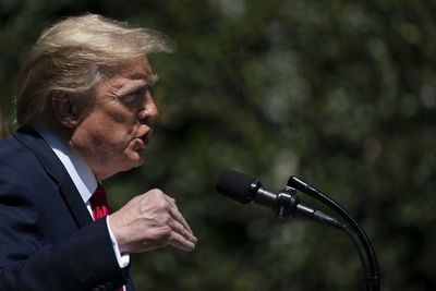 Trump ordenó “destruir” cualquier embarcación iraní que acose a barcos de EE.UU. - Mundo - ABC Color