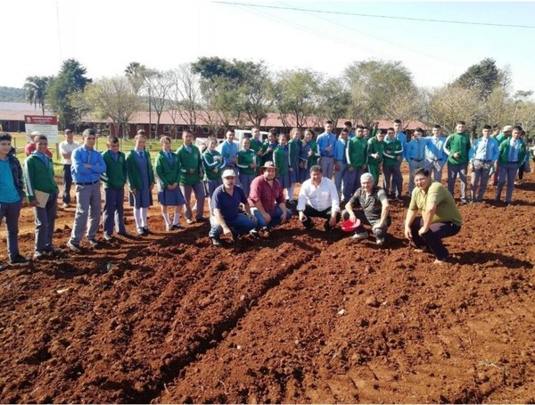 Inician charlas y capacitación sobre la producción de papa en Itapúa. - Paraguay Informa