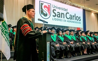 La Universidad San Carlos renovó imagen y autoridades - Paraguay Informa