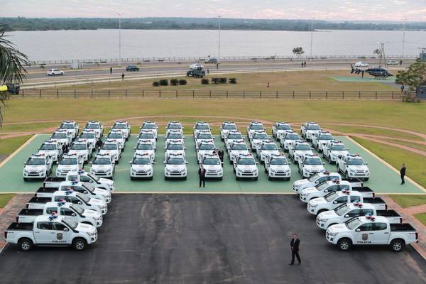 La Policía Nacional recibió 50 patrulleras para el interior - Paraguay Informa