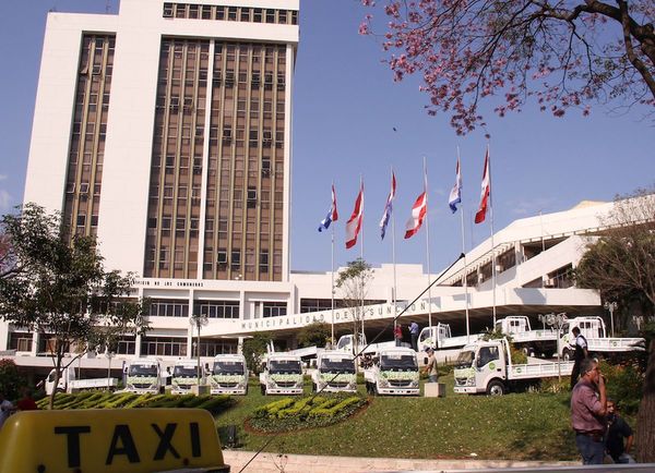 Consejales buscan gastar en ellos lo recaudado en impuestos y no en la ciudad - Paraguay Informa