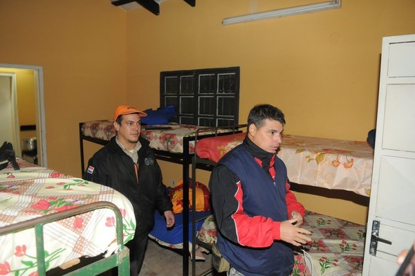 Albergue de la SEN asistió anoche a 13 personas en el marco del operativo invierno - Paraguay Informa