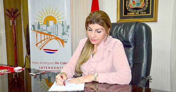 Ex intendenta de CDE se asignó un jugoso viático para viajar a congreso en Miami - Paraguay Informa