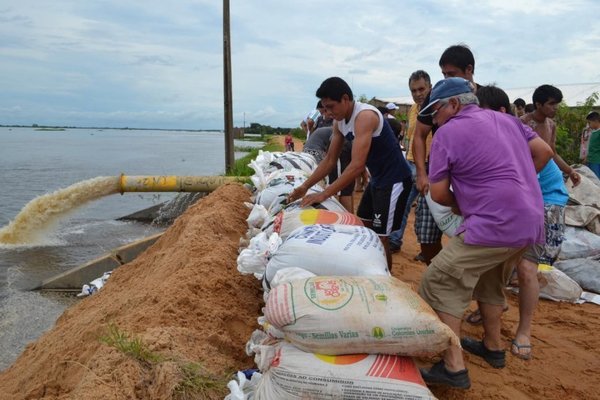 MOPC contratará empresa para reforzar muros de contención de Alberdi y Pilar - Paraguay Informa