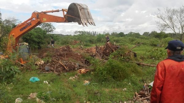 Pusieron en macha limpieza del arroyo San Lorenzo - Paraguay Informa