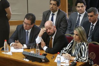 La destitución del contralor depende de Mario Abdo - Paraguay Informa