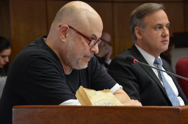 Levantar sanción a Payo o que jure Franco, es el debate en el Senado - Paraguay Informa