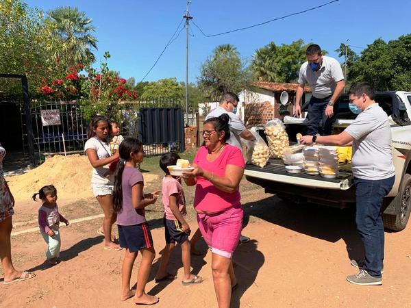 Olla popular beneficia a asentamiento y a comunidad indígena de Luque •