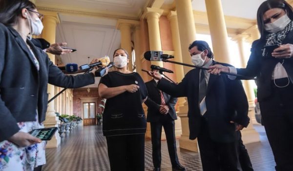 Samudio acumula G. 2.400 millones en joyas y arte