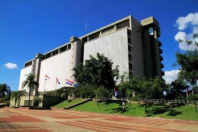 BCP recorta la tasa de interés en 100 puntos básicos