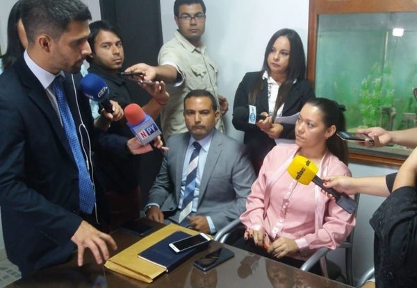 Gabriela Quintana negó ser niñera de oro, pero admitió cobrar doble remuneración - Paraguay Informa