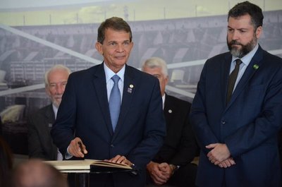 Lado brasileño de Itaipú reducirá gastos - Paraguay Informa