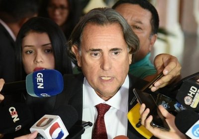 El presidente resta importancia a la visita de José Ortiz - Paraguay Informa
