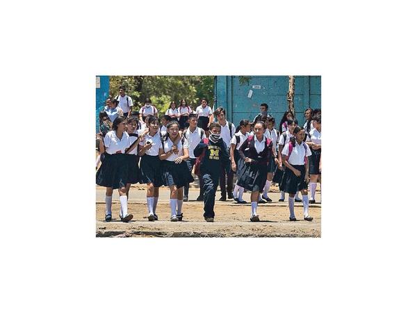 Se reabren en Uruguay la mitad de las escuelas rurales