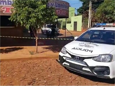 Motoasaltantes asesinan a una mujer para robarle el celular