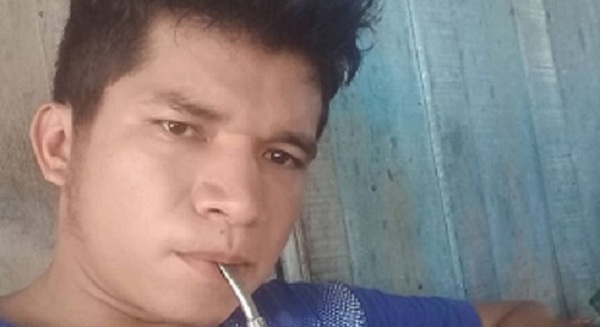 Vicente 'Jaka' compró un torito y lo donó a su comunidad