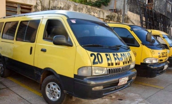 HOY / Transportistas escolares piden subsidio mensual al Gobierno ante crisis por pandemia