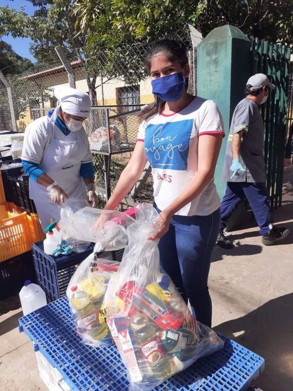 Intendencia asuncena entregó kits de alimentos sin aprobación - Nacionales - ABC Color